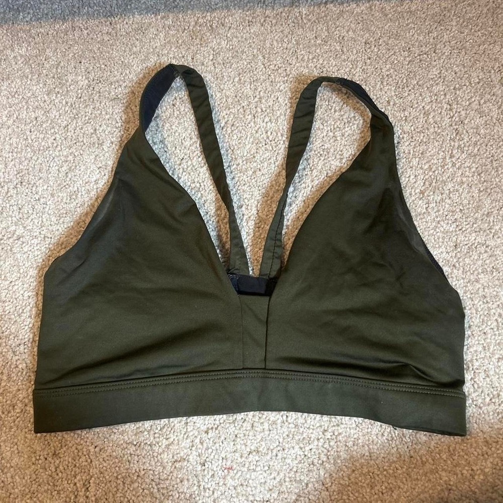 Victoria's Secret sport green bra size medium